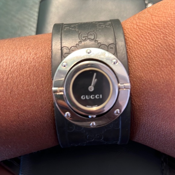 Gucci Twirl Watch - Picture 1 of 4